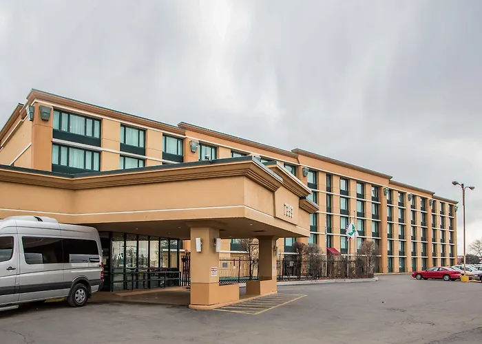 Hotel Midway Airport S By Ihg
