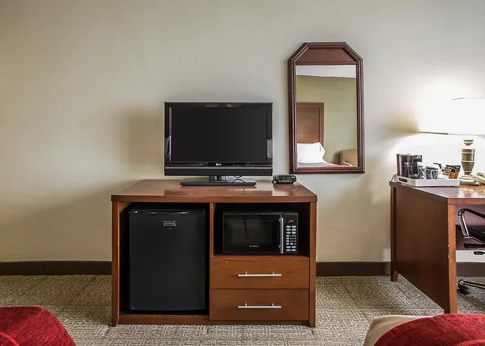 Hotel Midway Airport S By Ihg
