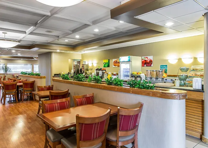 Midway Airport S By Ihg 3*
