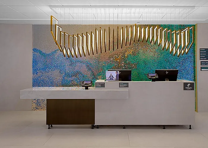 Midway Airport S By Ihg Hotel Chicago