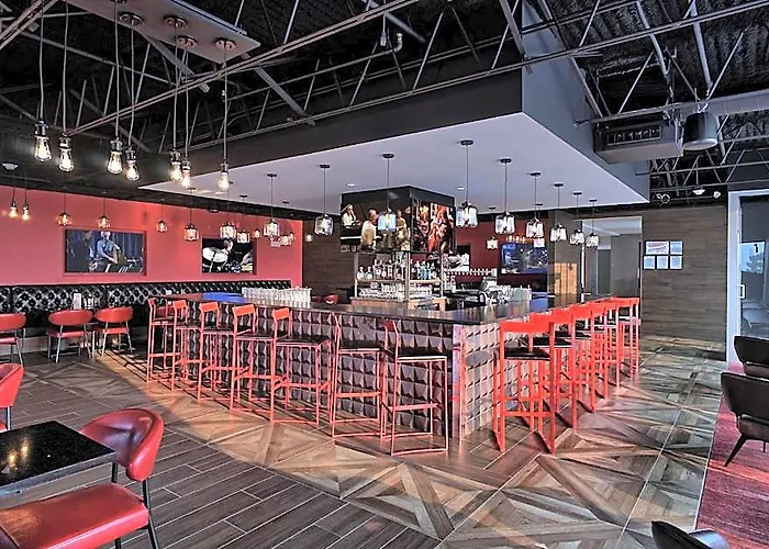 Hotel Midway Airport S By Ihg Chicago